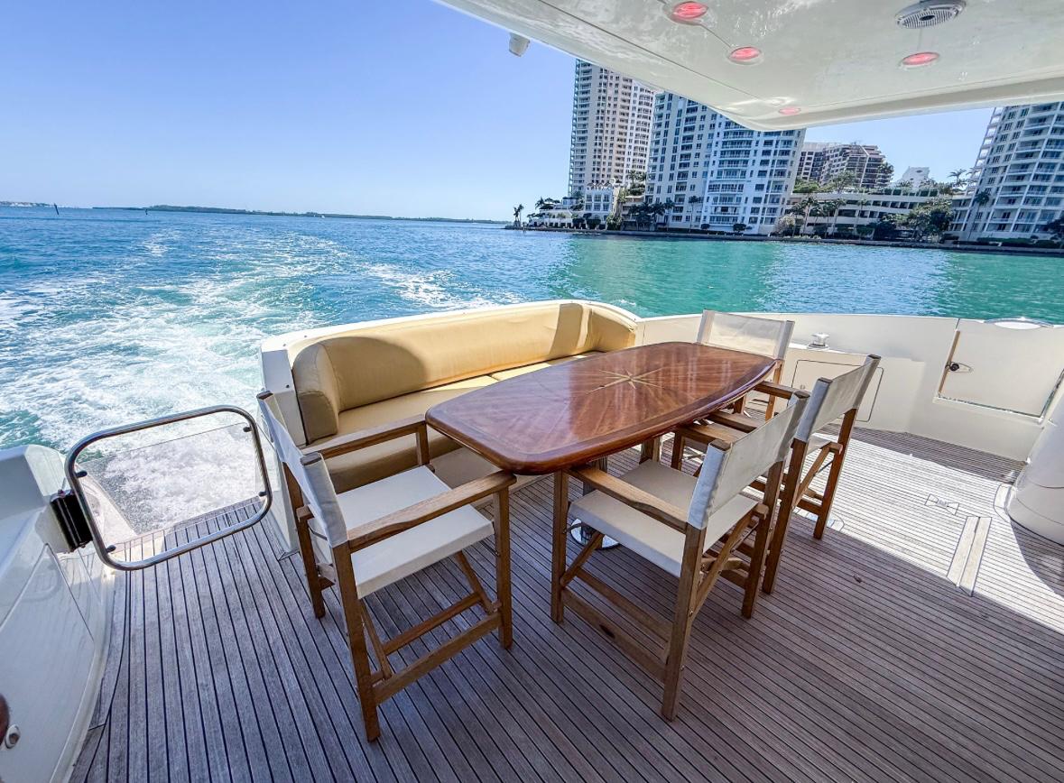 70ft Azimut Container