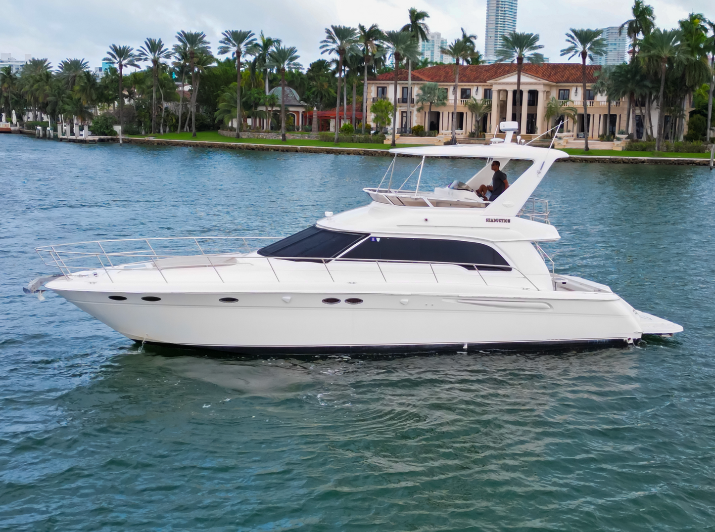 Sea Ray "Seaduction" 52Ft